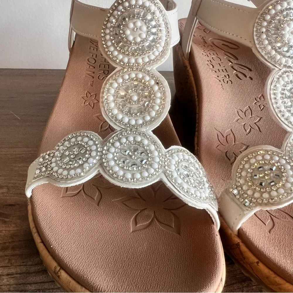 Skechers Cali NEW Women's Beverlee Date Glam Wedge Sandals Size 9 #B1345